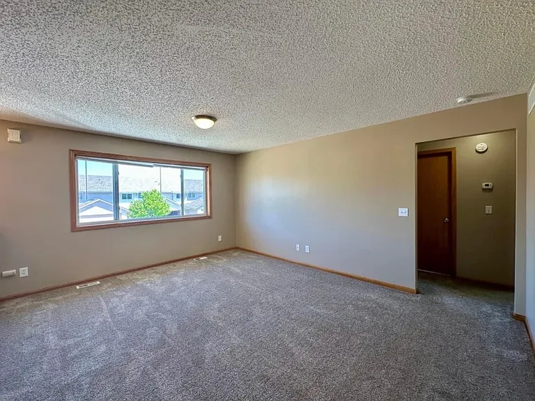 6960 91st St NE — Photo 5