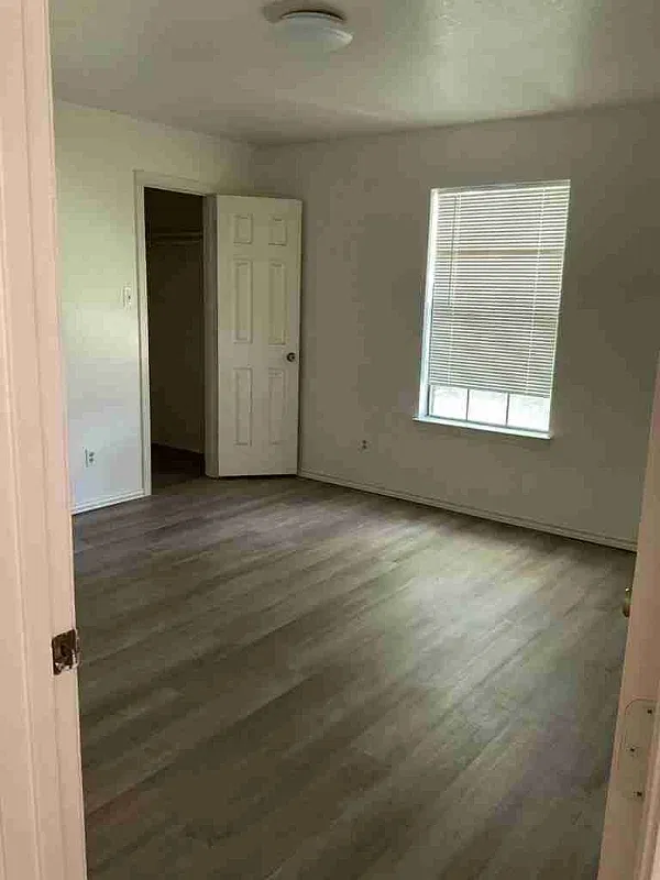 3 bed, 1228 sqft, $1,800 — Photo 3