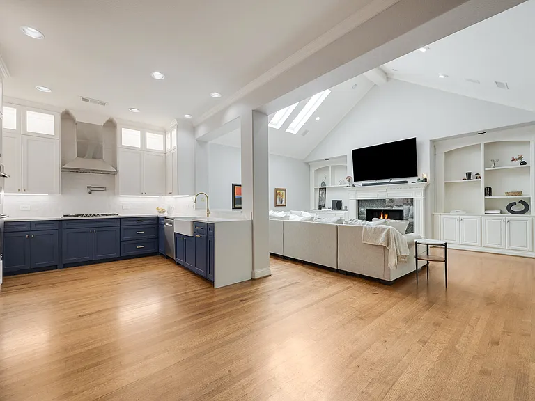 5619 Miramar Dr — Photo 10