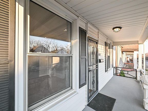 2nd image of 4459 Delor St