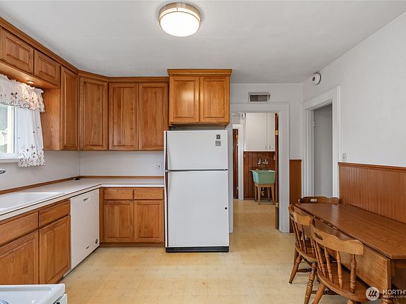2nd image of 1607 Morgan Street