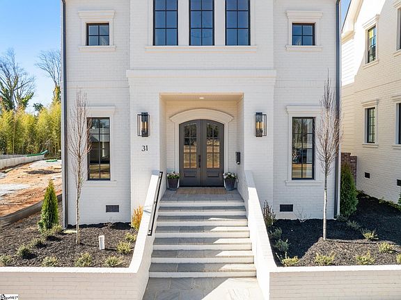 3rd image of 31 N Textile Ave