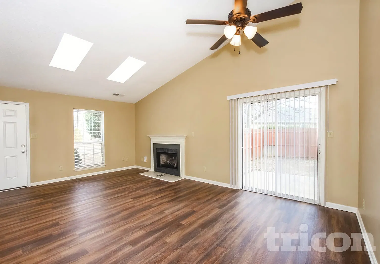 13900 Glendevon Court Charlotte NC — Photo 3