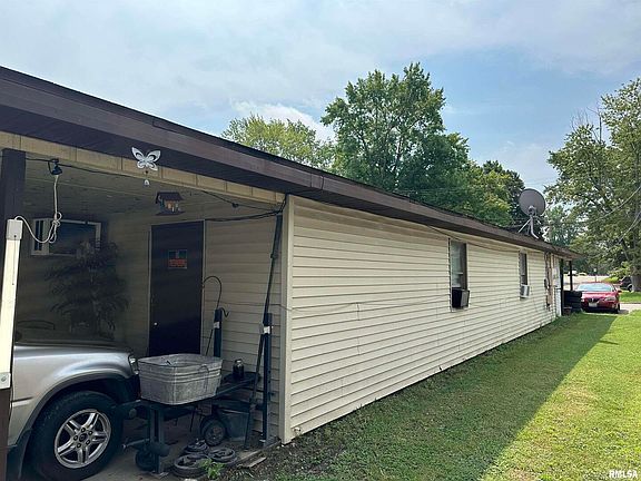 5th image of 2202 Illinois Ave APT 3 & 4