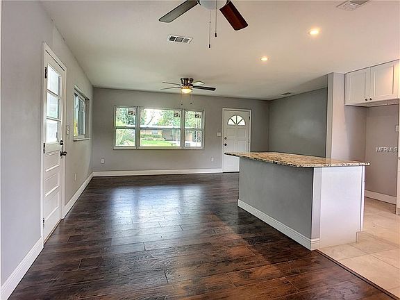 4th image of 4820 Elderwood Ln