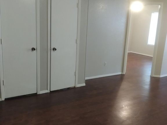 2nd image of 607 McQueary St #607