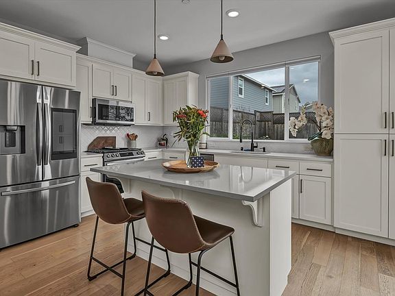 5th image of 7598 Windward Drive