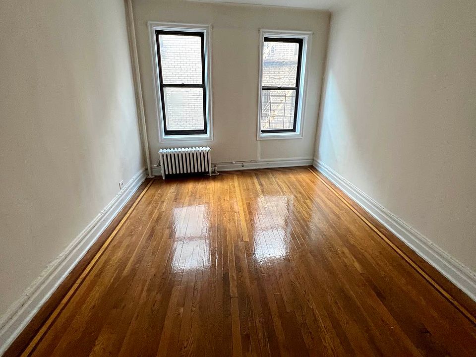 1st image of 240 Nagle Ave #5