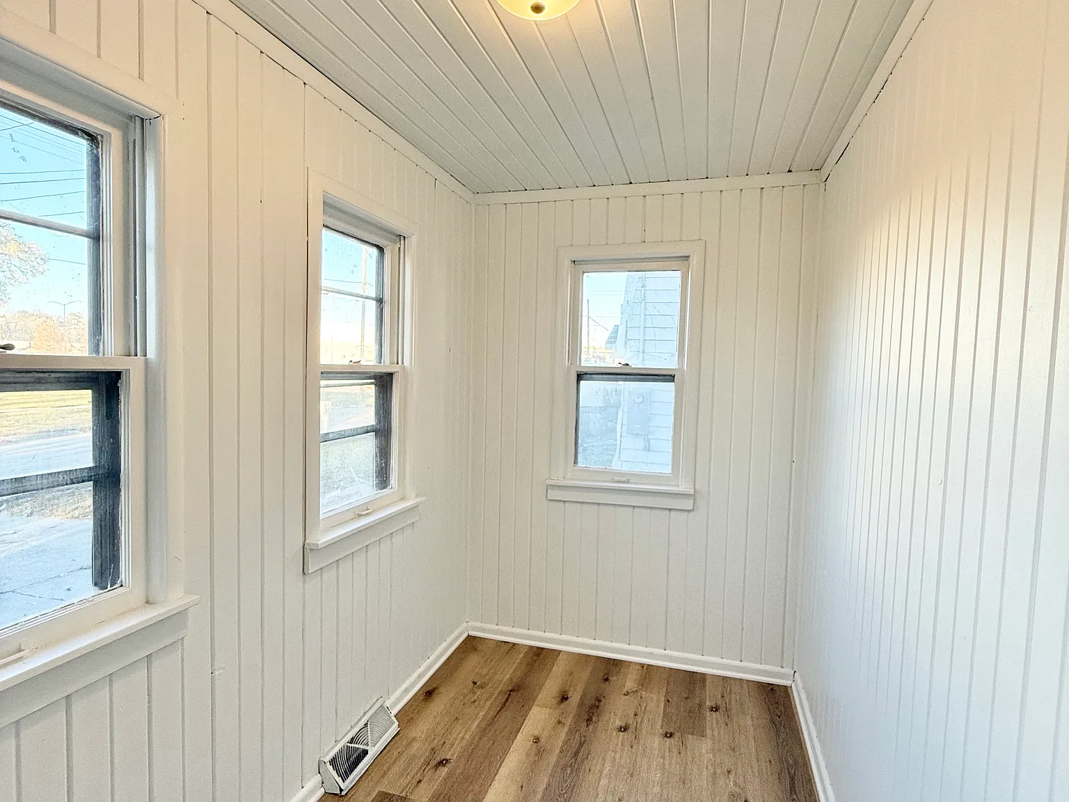 2 bed, 728 sqft, $1,250 — Photo 2