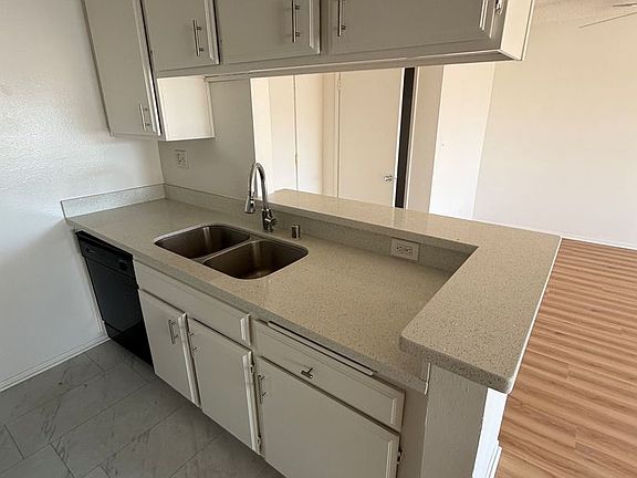4th image of 3711 Glendon Ave APT 307