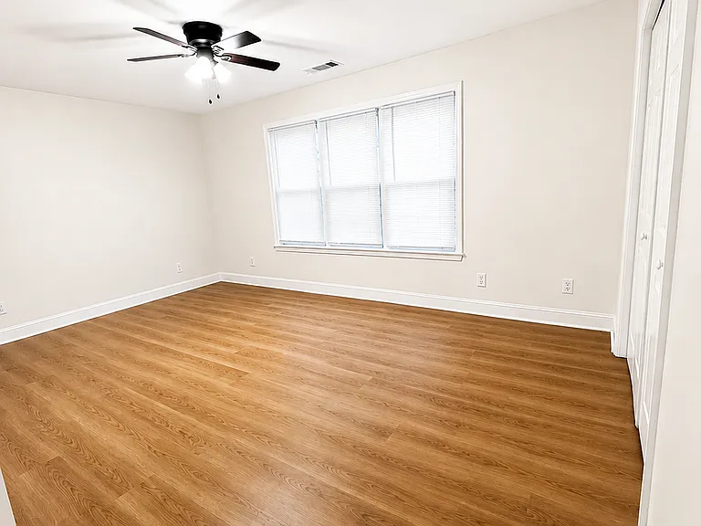 120 Oak Vista Ct — Photo 31