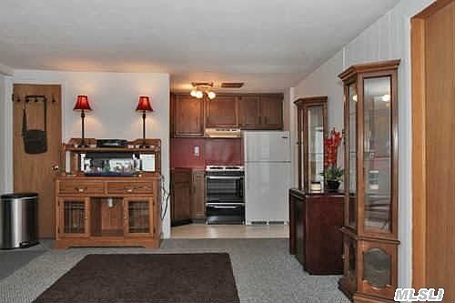 5th image of 38 Stewart St