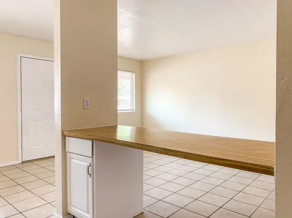 La Paz Apartments, 1705 & 1709 Girard Blvd SE #1709-2, Albuquerque, NM 87106