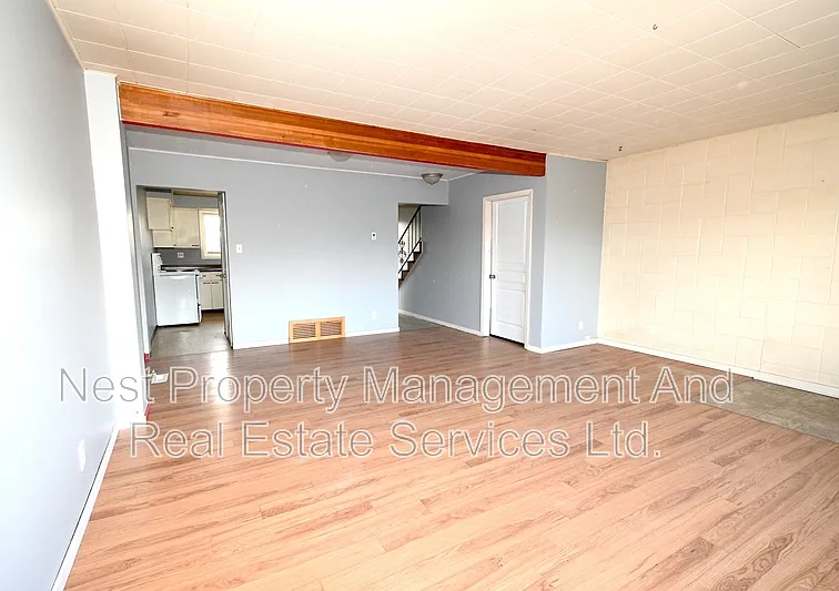 3 bed, 1.5 bath, $1,695 — Photo 4