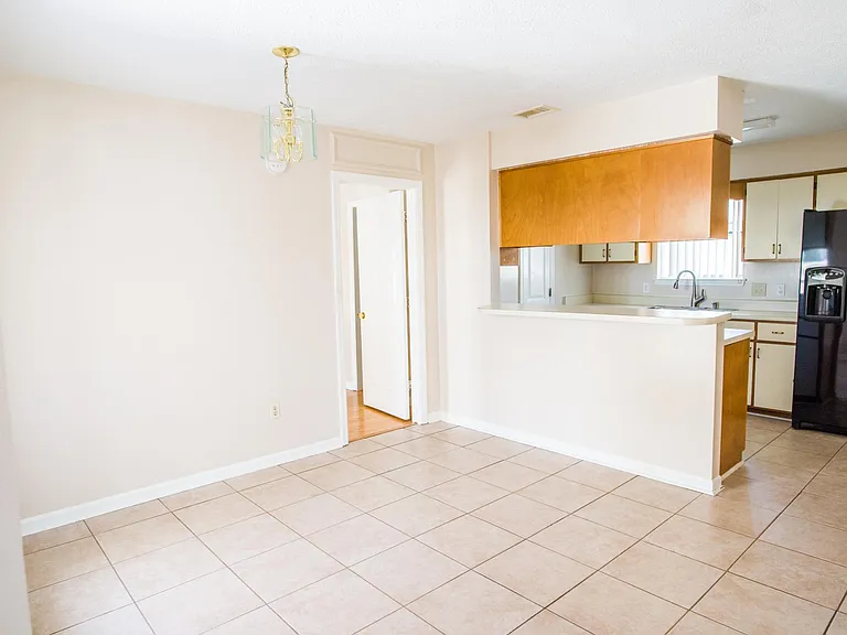 Dining Area/Kitchen