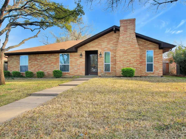 1620 Juniper Ln, Lewisville, TX 75077