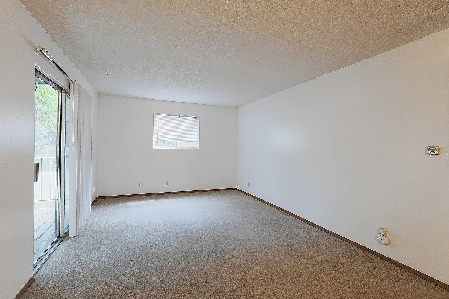 1 bed, 668 sqft, $649 — Photo 2
