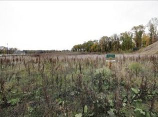 251 Cedar Creek Dr, Battle Creek, MI 49015