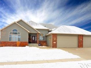 6209 S Tomar Rd, Sioux Falls, SD 57108