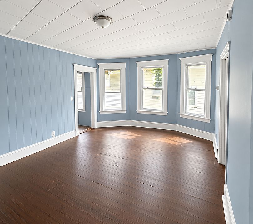 1st image of 922 Howard Ave