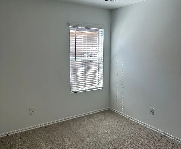 1076 Westbrook Blvd — Photo 5