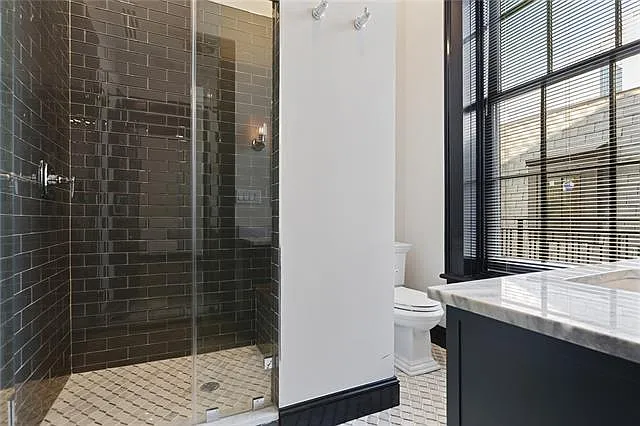 419 Carondelet St #305 — Photo 9