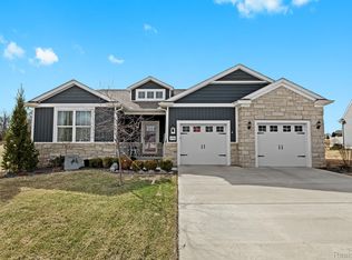 2788 Bogues View Dr, Howell, MI 48843