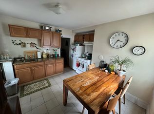 86 Cushing St #B, Waltham, MA 02453