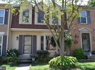 5455 New London Park Dr, Fairfax, VA 22032