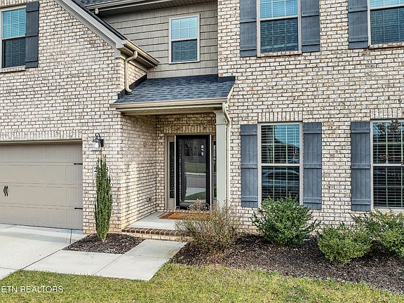 2nd image of 2128 Antelope Ln