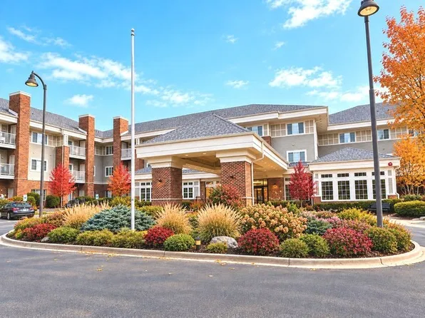801 N McLean Blvd APT 222, Elgin, IL 60123
