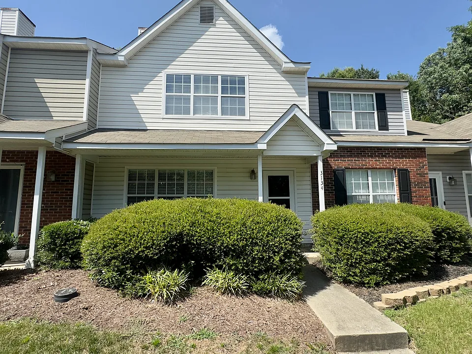 3134 Summercroft Ln
