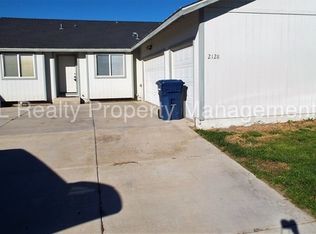 2128 Fort Bridger Rd, Fernley, NV 89408