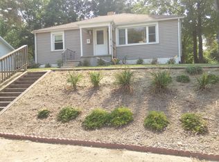 120 W Jackson Ave, Charleston, IL