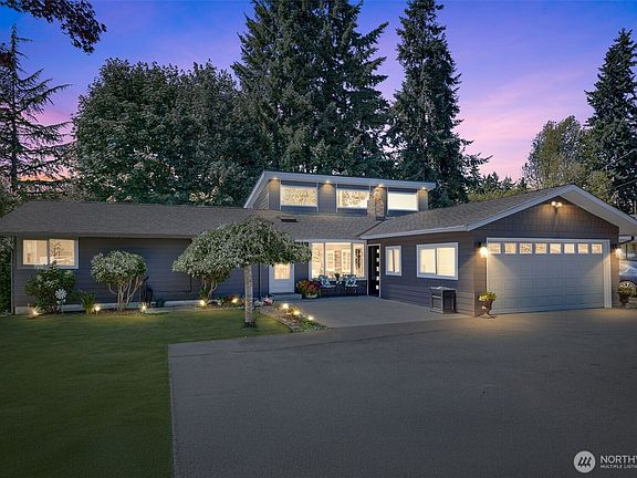 2nd image of 20932 3rd Avenue W