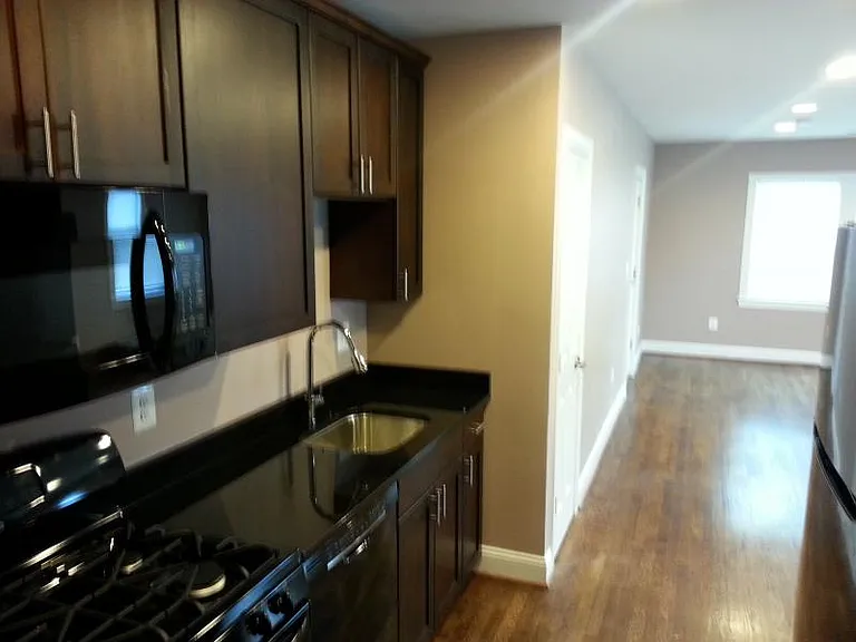 1900 M St NE #3 — Photo 26
