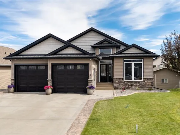 9 W Liberty Pl, Sylvan Lake, AB T4S 0A2