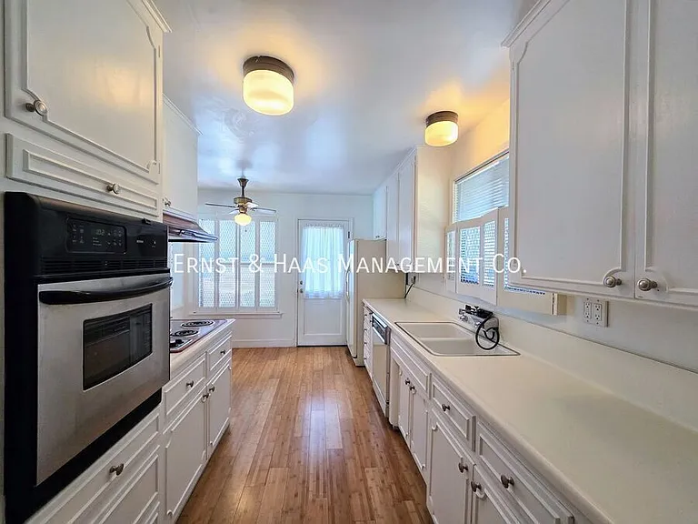 2080 Senasac Ave — Photo 9