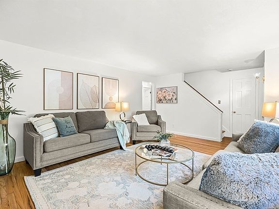 5th image of 7 Haven Ln