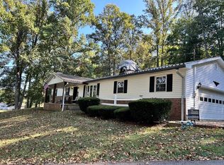 8878 Middle Island Rd, Alma, WV 26320