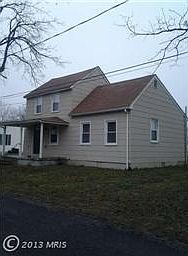 1st image of 215 Agnes Ln