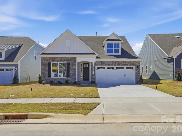 2019 Mantle Ridge Dr, Indian Trail, NC 28079