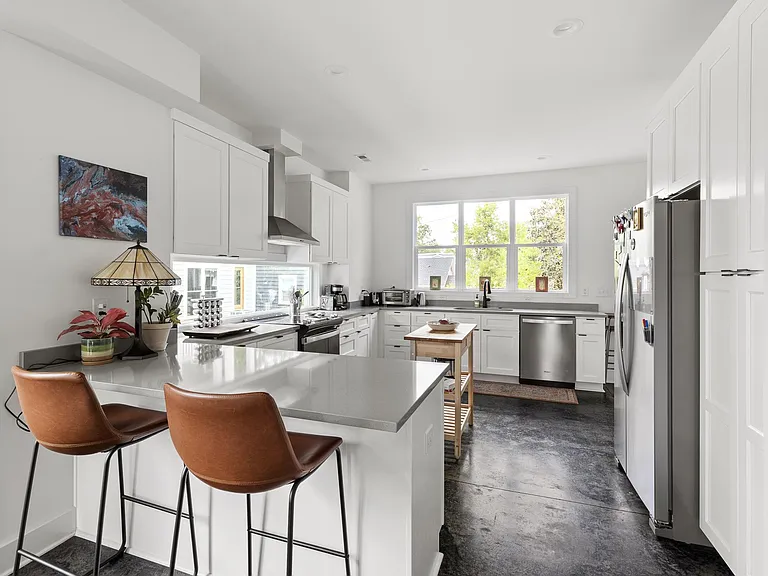 1803 Southgate St #A — Photo 6