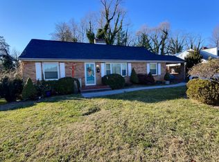 6056 Thornrose Rd, Roanoke, VA 24012