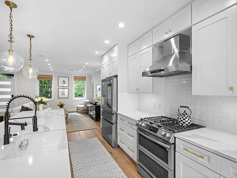 4019 Illinois Ave NW #2 — Photo 8