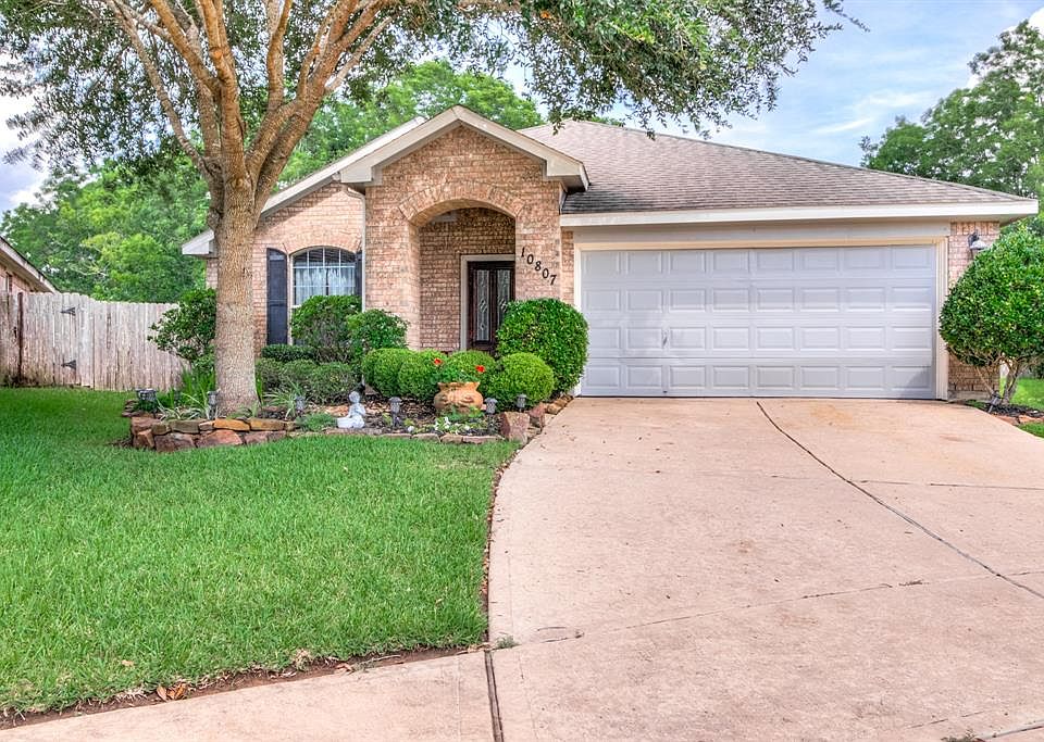 1st image of 10807 Redstone Ct