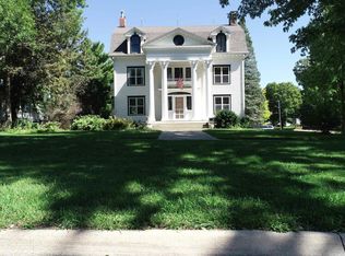 201 Lake Ave, Storm Lake, IA 50588