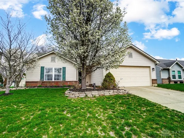 1701 Farrington Dr, Dayton, OH 45420