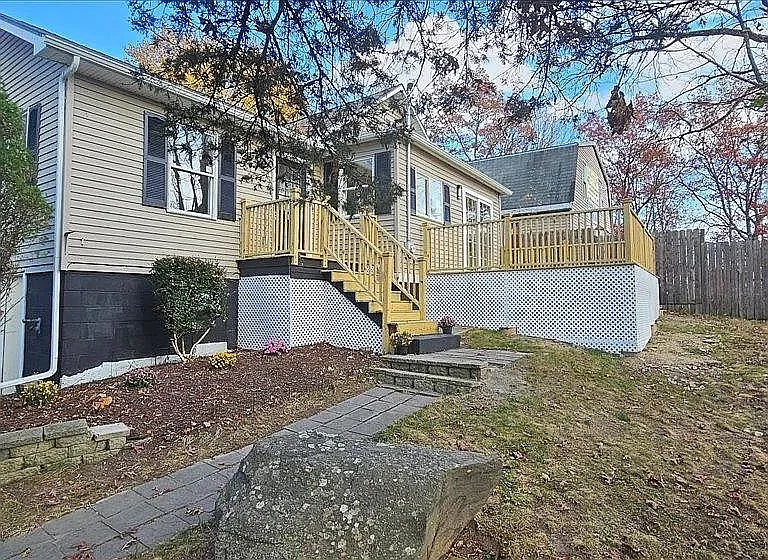 86 Main St — Photo 23