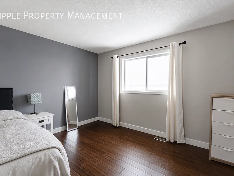 541 Citadel Meadow Bay NW #UPPER — Photo 14